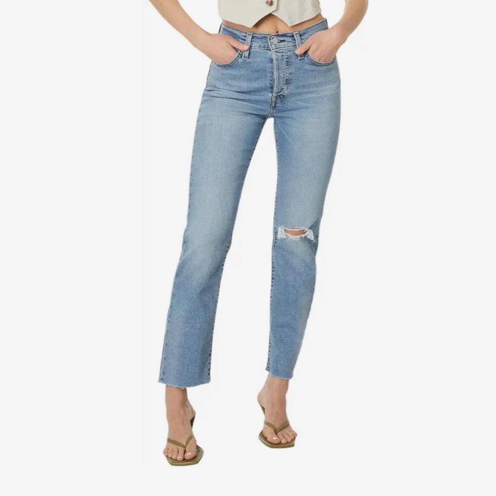 Levi's Wedgie Straight Leg Jeans